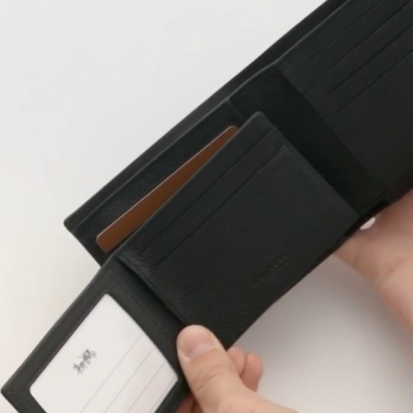 Men’s black leather Coach 3 in 1 wallet NWT. ID card holder slides out - Picture 4 of 16